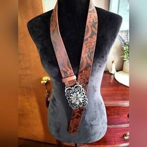 Awesome Buckle Black/Brown Swirl Belt